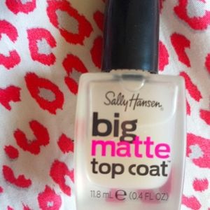 New Sally Hansen Big Matte Top Coat